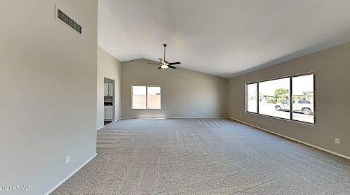 6850 18th Pl, Phoenix, AZ 85042-5733