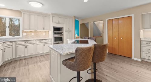 9757 Polished Stone, Columbia MD 21046-2802 exterior