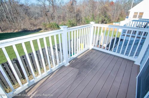 47 Colonial Ct, Jackson Twp NJ  08527-2264 exterior