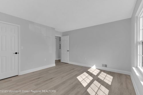 402 Daffodil Dr, Jackson Twp NJ 08527-4127 exterior