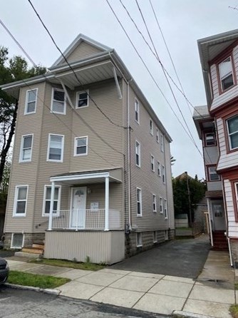 69 Covell St, New Bedford, MA 02745-6024