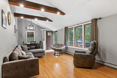 17 College Pond Rd, Plymouth MA  02360-3104 exterior