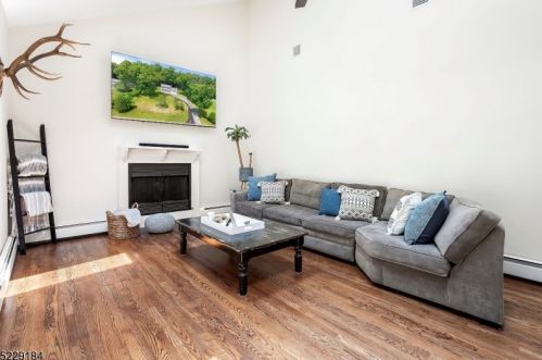 20 Southfield Dr, Wantage NJ  07461-3036 exterior