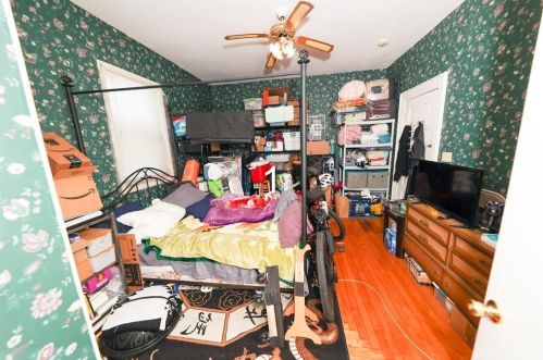 367 Whipple St, Fall River MA 02724-3448 exterior