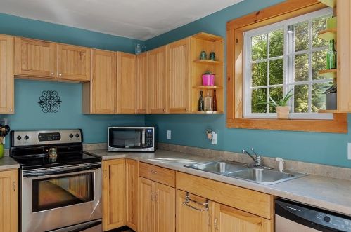 540 Royalston Rd, Royalston MA 01331-9401 exterior