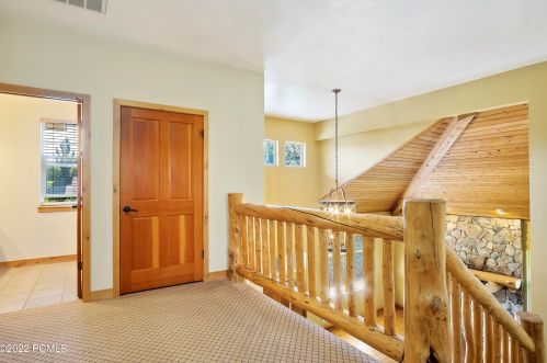 4923 Charlais Ln, Park City UT 84098-7552 exterior