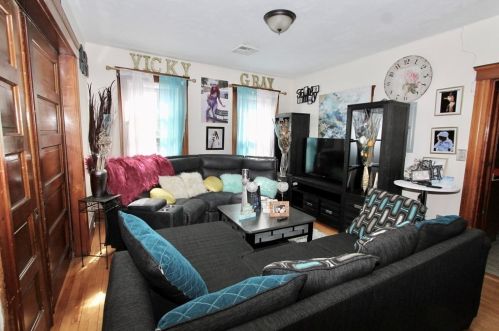 31 Boardman St, Worcester MA 01606-2784 exterior