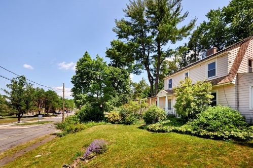 95 Butterfield Ter, Amherst, MA 01002-1707