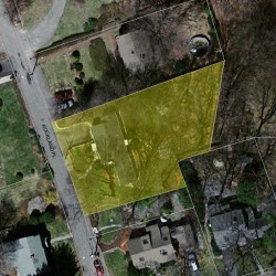 24 Rockland Pl, Newton MA 02464-1215 aerial view