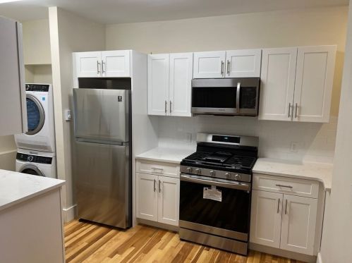 35 Oak Ave, Worcester MA 01605-2751 exterior