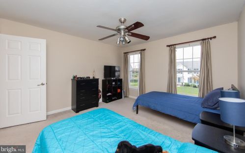 36 Hackemore St, Burlington NJ 08016-3056 exterior