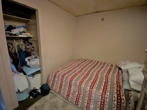 189 Hamlet St, Fall River MA 02724-3363 exterior