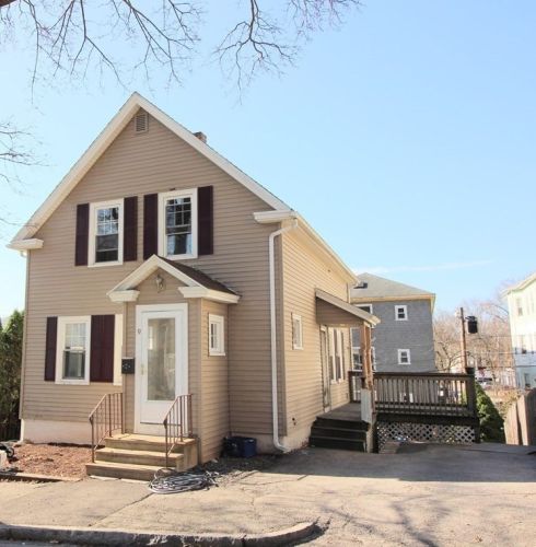 9 Thayer St, Worcester MA  01603-2530 exterior