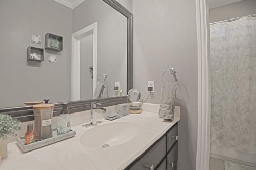 6516 Coral Ln, Garland TX 75048-3386 exterior