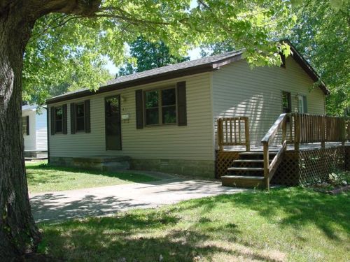 838 Broadway St, Madisonville KY  42431-2605 exterior