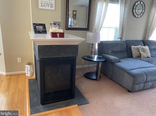 618 Sweetgum Ln, West Deptford NJ  08096-5565 exterior