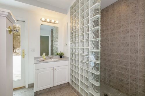 1 Assabet Xing, Acton MA 01720-5237 exterior