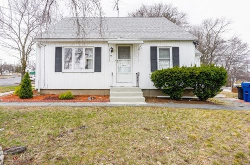 63 Bowdoin St, Lawrence, MA 01843-2111