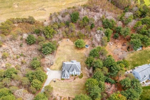 528 Little Sandy Pond Rd, Plymouth, MA 02360-7001
