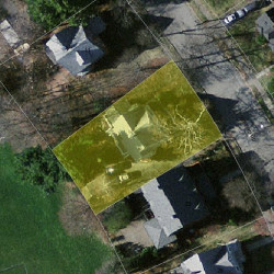 17 Oxford Rd, Newton MA 02459-2407 aerial view