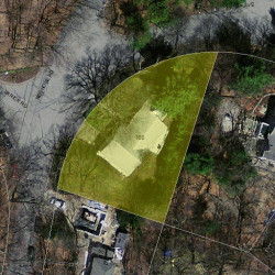 160 Varick Rd, Newton MA  02468-1832 aerial view