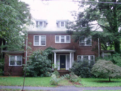 863 Chestnut St, Newton, MA 02468-2334