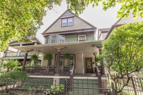 4207 Whitman Ave, Cleveland, OH 44113-3244