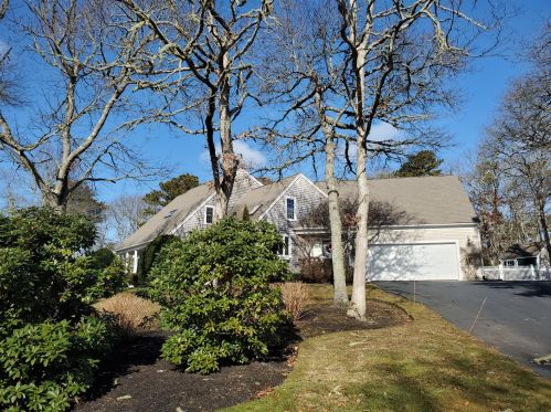 48 Hillcrest Dr, Harwich, MA 02645-1913