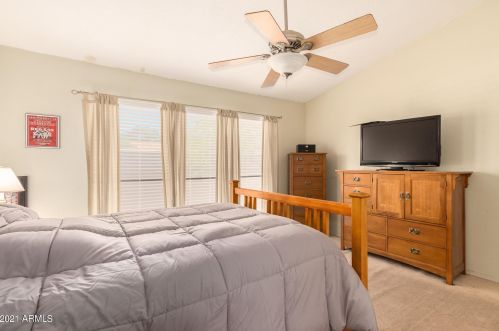 13642 41 Pl, Phoenix AZ 85028-2214 exterior