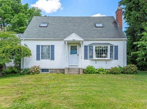 1626 Main St, Leicester, MA 01524-1917