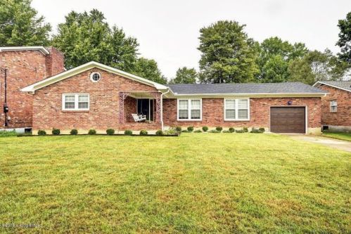 4124 Wallingford Ln, Louisville KY  40218-2314 exterior