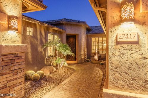 27417 60 Ln, Phoenix AZ 85035-4824 exterior