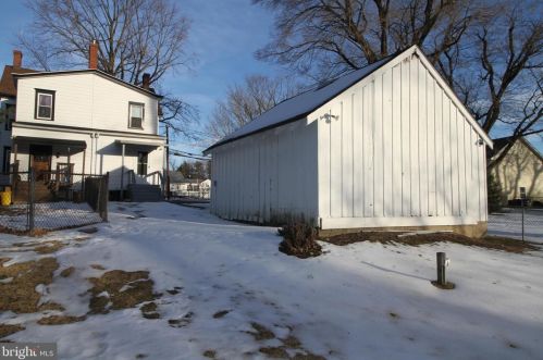 41 Paxson Ave, Trenton NJ 08690-1912 exterior