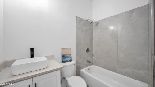 1018 25 St, Phoenix AZ exterior