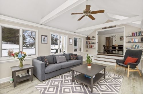 100 Manatee Rd, Hingham MA 02043-3064 exterior