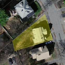 17 Aberdeen St, Newton MA 02461-1801 aerial view