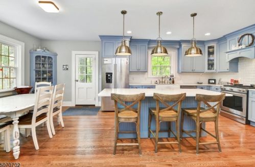 82 Bear Mountain Rd, Skyline Lakes NJ  07456-2937 exterior