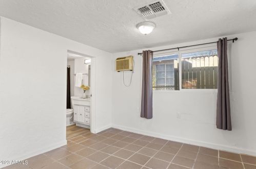 9411 3 Dr, Phoenix AZ 85021-2406 exterior