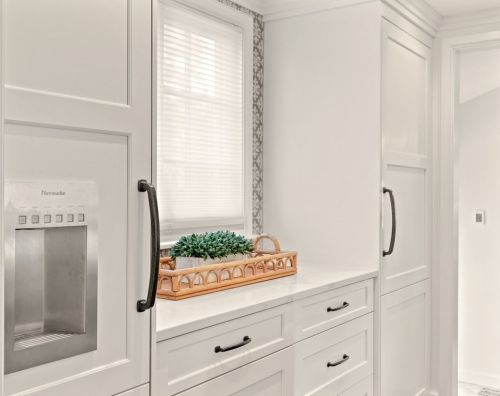 64 Fair Oaks Park, Needham MA 02492-3104 exterior