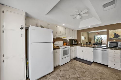 4031 Charter Oak Rd, Phoenix AZ 85032-7470 exterior