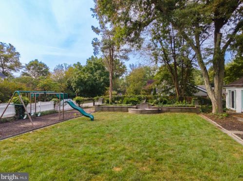 605 Delaware St, West Deptford NJ  08096-1576 exterior