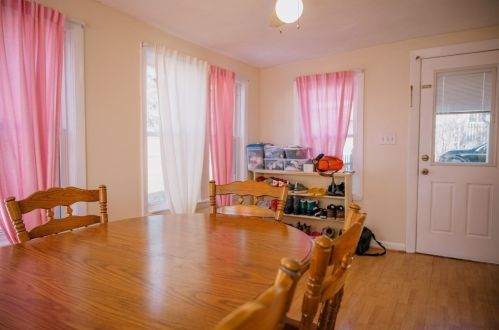 23 Burroughs Rd, North Reading MA 01864-1203 exterior