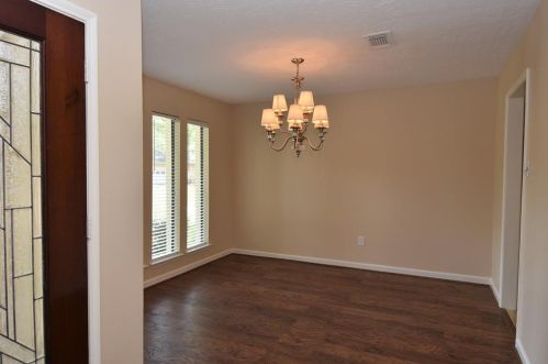 2011 Carriage Ct, Richmond TX  77406-1244 exterior