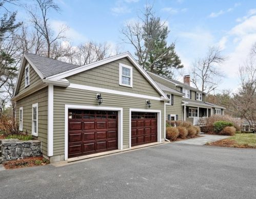 20 Brucewood Rd, Acton MA 01720-4422 exterior
