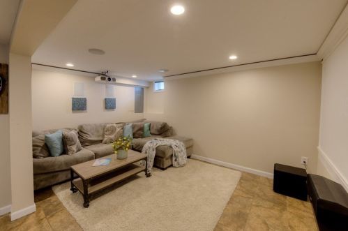 22 Fox Mdw Dr, Worcester MA 01602-2232 exterior