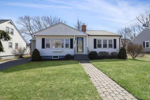 259 Westhill Ave, Fall River, MA 02726-2922
