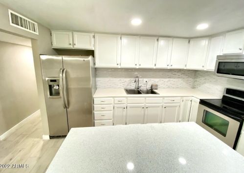 1620 57 Dr, Phoenix AZ 85031-1835 exterior