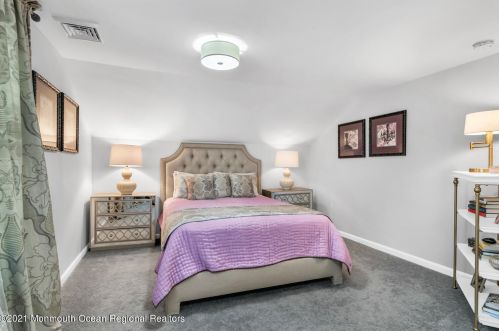 72 Rumson Rd, Little Silver NJ 07739-1332 exterior