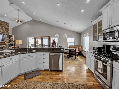 4178 Sunrise Dr, Park City UT 84098-4708 exterior