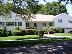 125 Greenwood St, Newton, MA 02459-3006